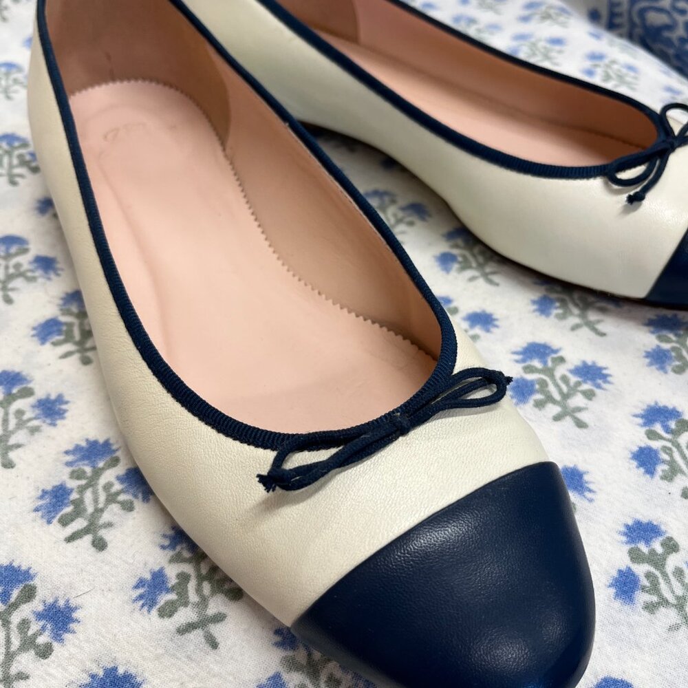 New J.Crew Kiki Ballet Flats Ivory & Navy Leather - Picture 4 of 14